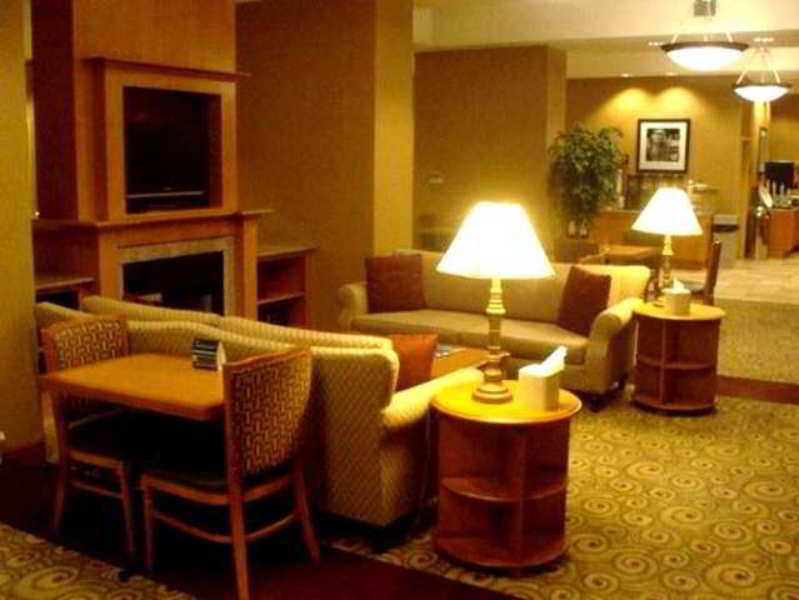 Hampton Inn & Suites Bremerton Dalaman gambar